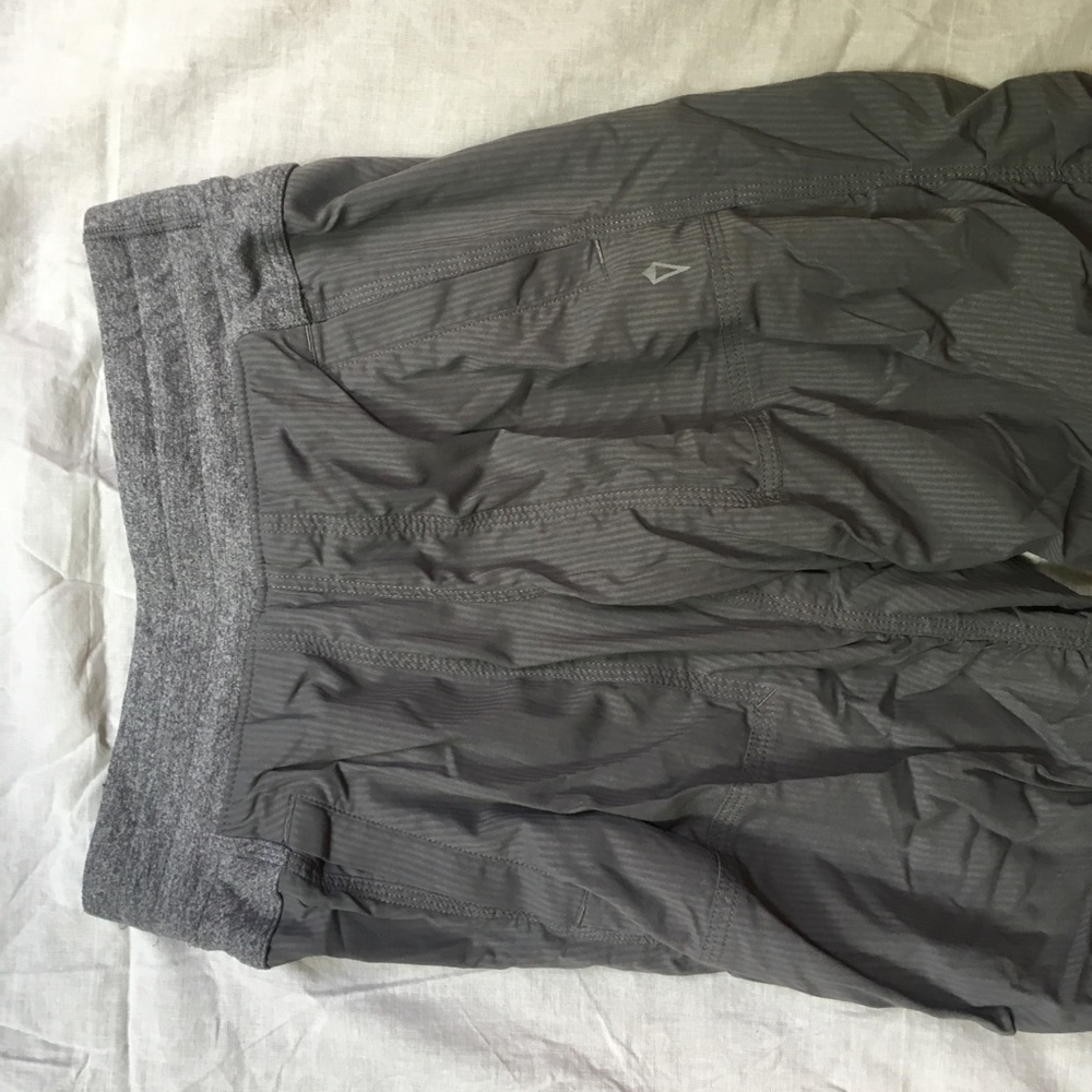 Ivivva Grey Cargo Pants